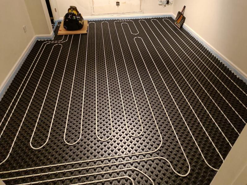 Underfloor heating installation